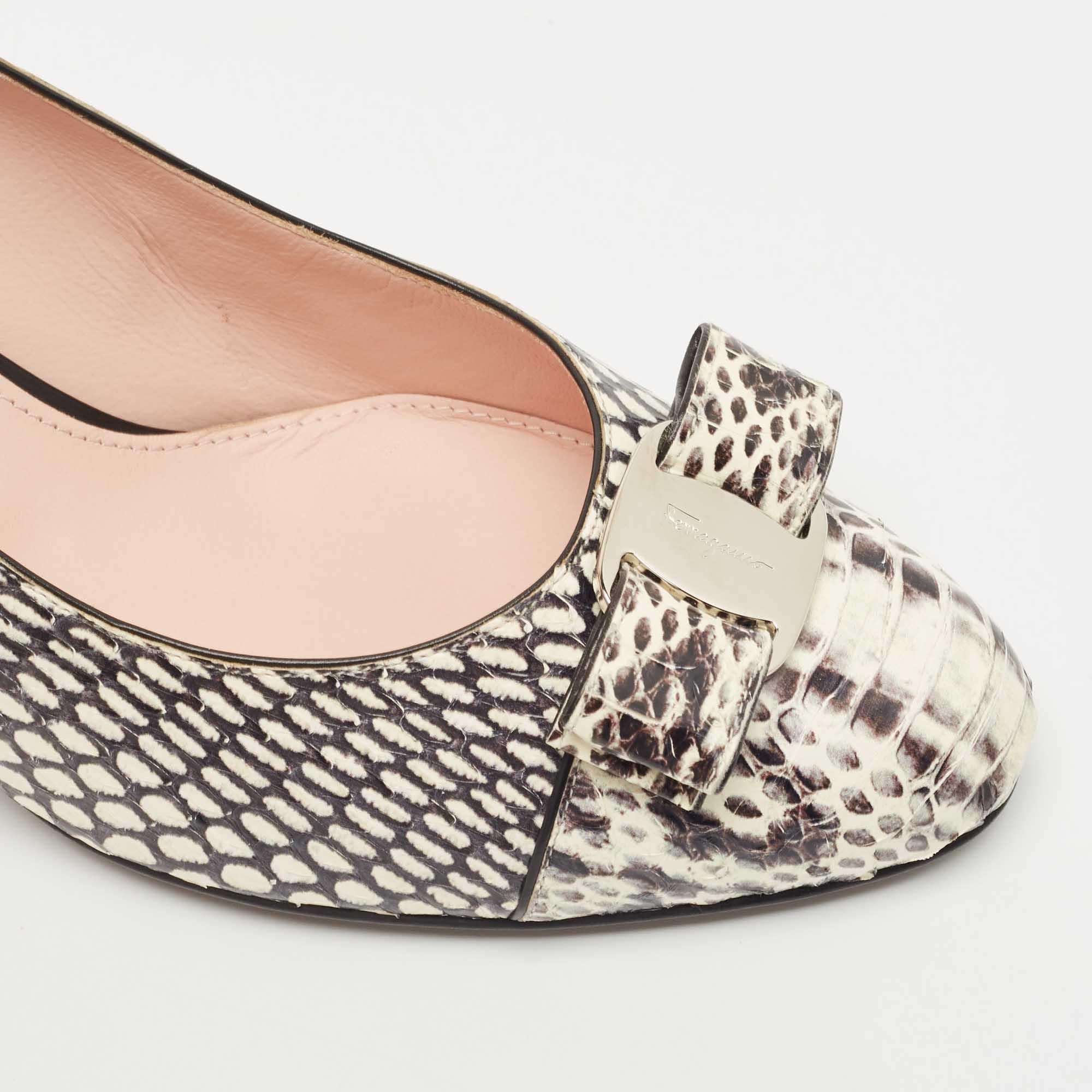 Salvatore Ferragamo Cream/Black Water Snakeskin Pumps  For Sale 3