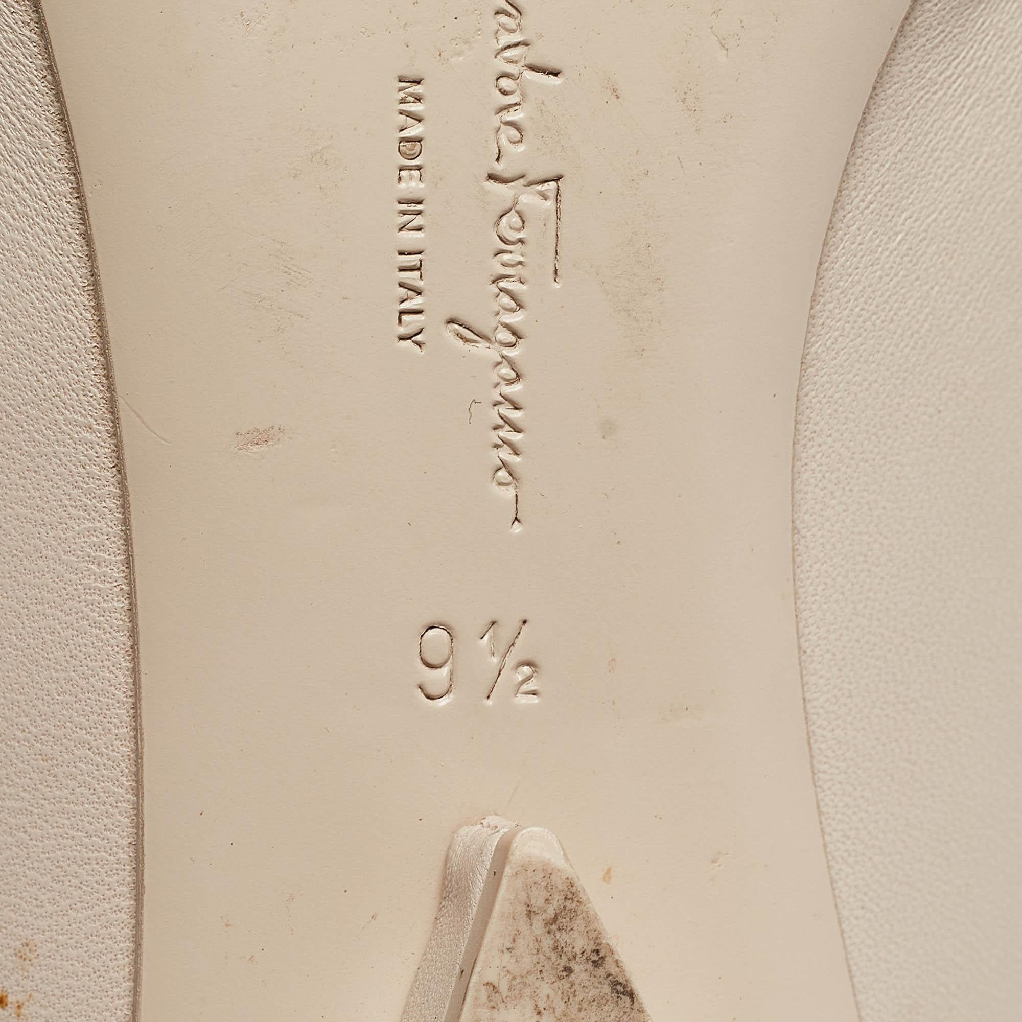 Salvatore Ferragamo Cream Leather Viva Bow Ballet Flats Size 40 For Sale 3
