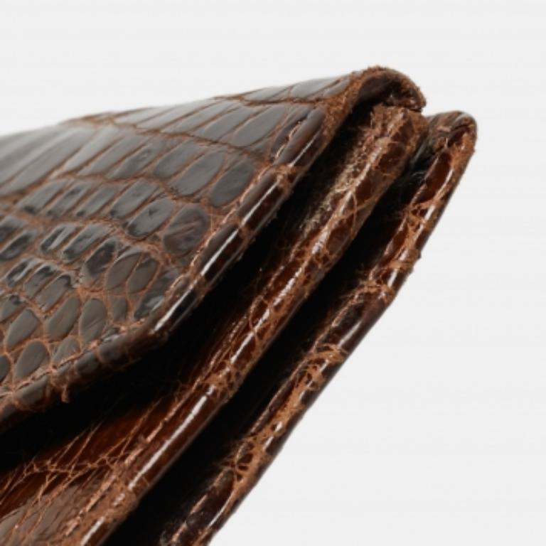 Salvatore Ferragamo Cartera Continental Sobre Cocodrilo Marrón Oscuro en venta 3