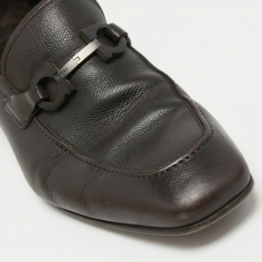 Salvatore Ferragamo Dunkel Brown Leder Gancini Bit Loafers Größe 44.5 im Angebot 1