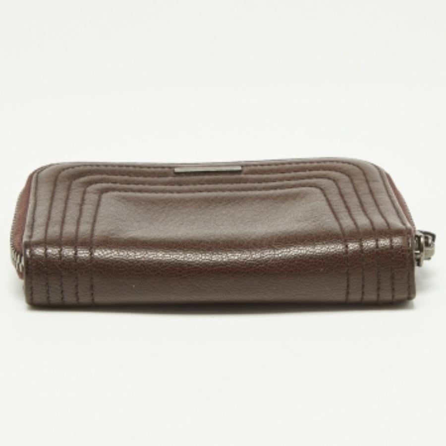 Salvatore Ferragamo Dunkelbraunes Leder Portemonnaie mit Reißverschluss Damen im Angebot