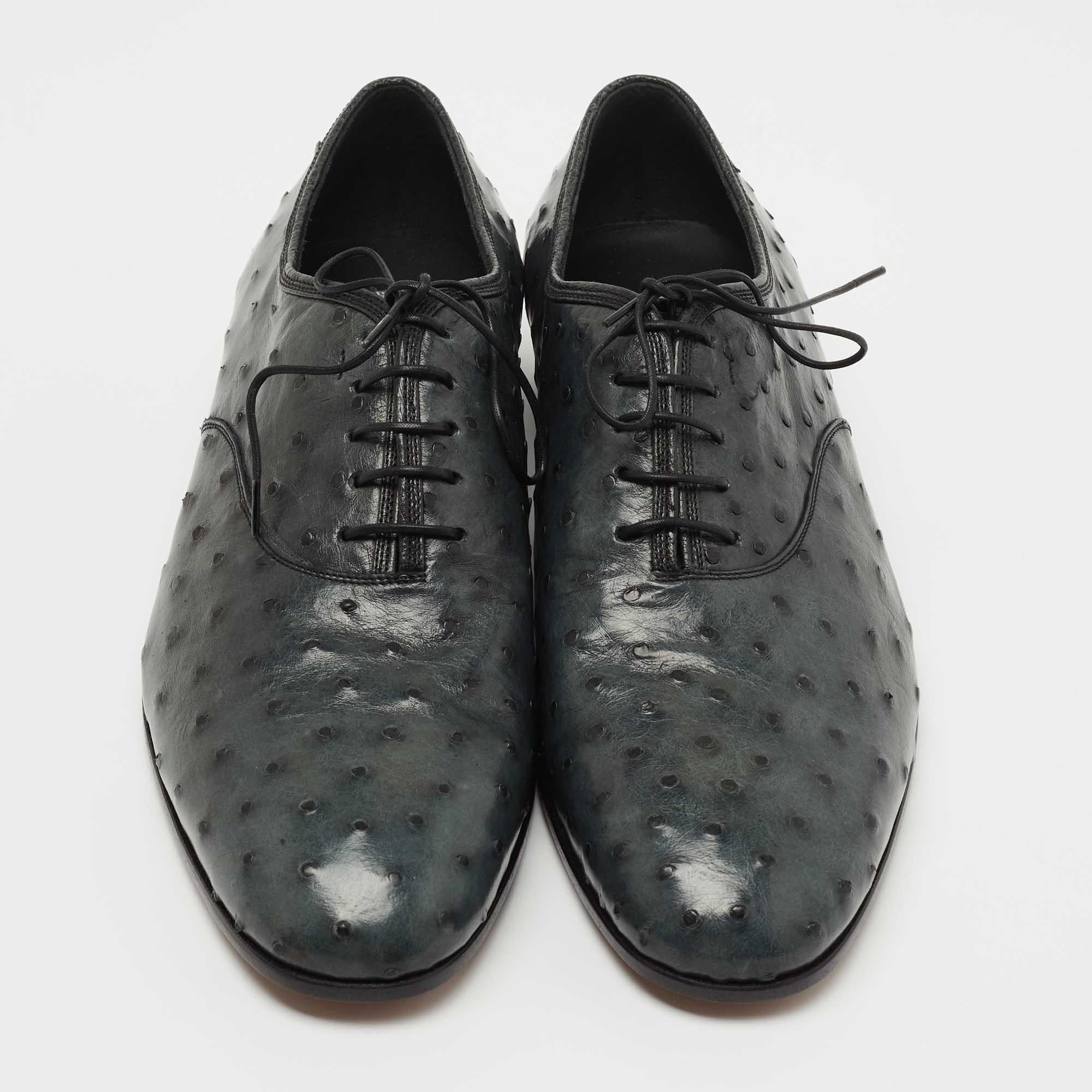 Salvatore Ferragamo Dark Green Ostrich Leather Gris Oxfords Size 41.5 In New Condition In Dubai, Al Qouz 2