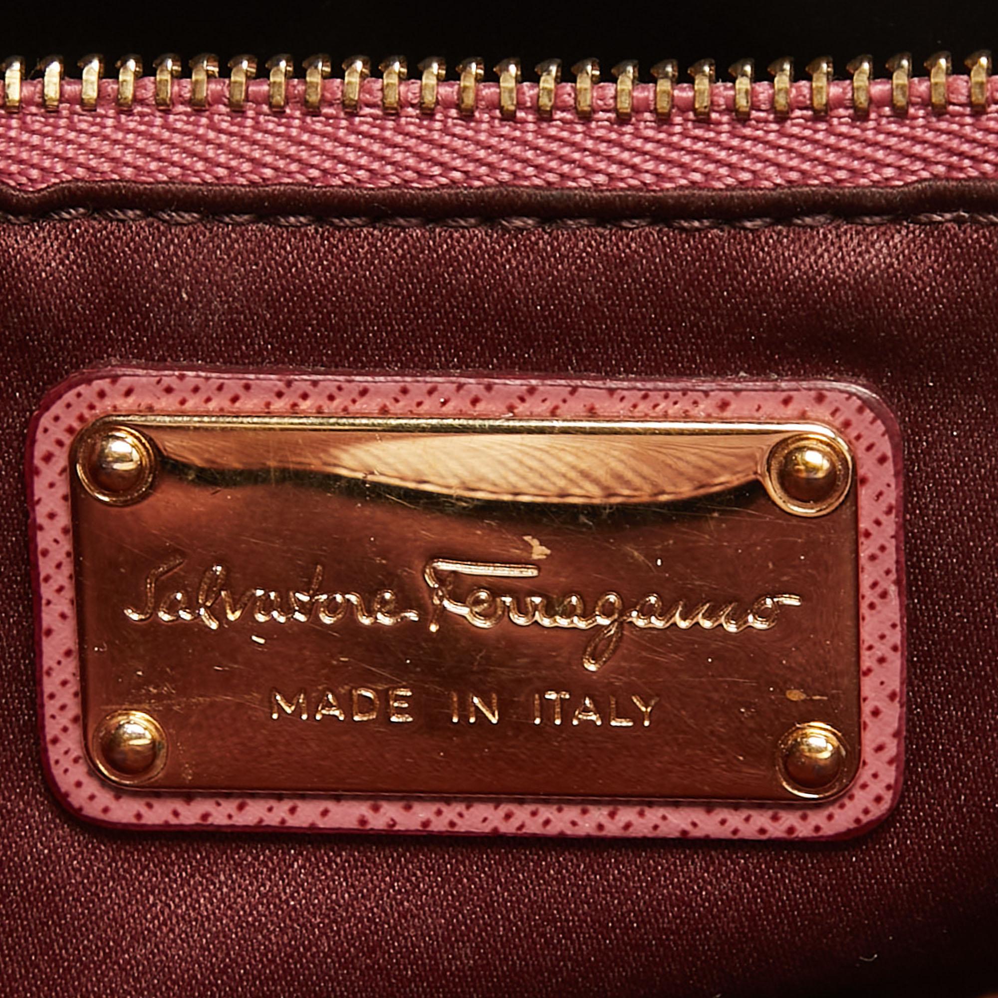 Salvatore Ferragamo Dark Pink Leather Shoulder Bag For Sale 14