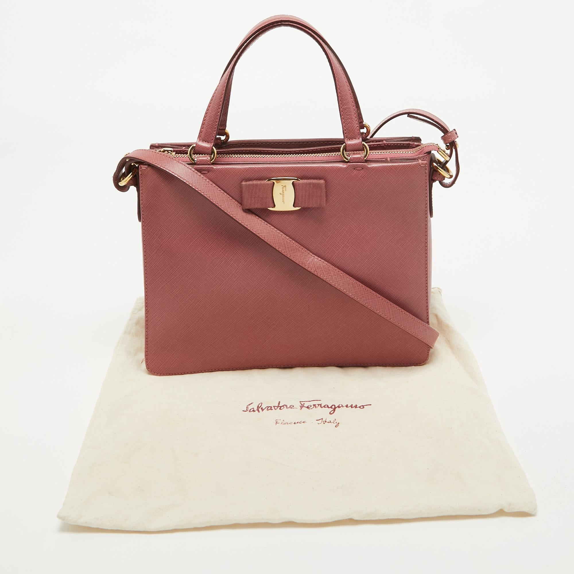 Salvatore Ferragamo Dark Pink Leather Shoulder Bag For Sale 3