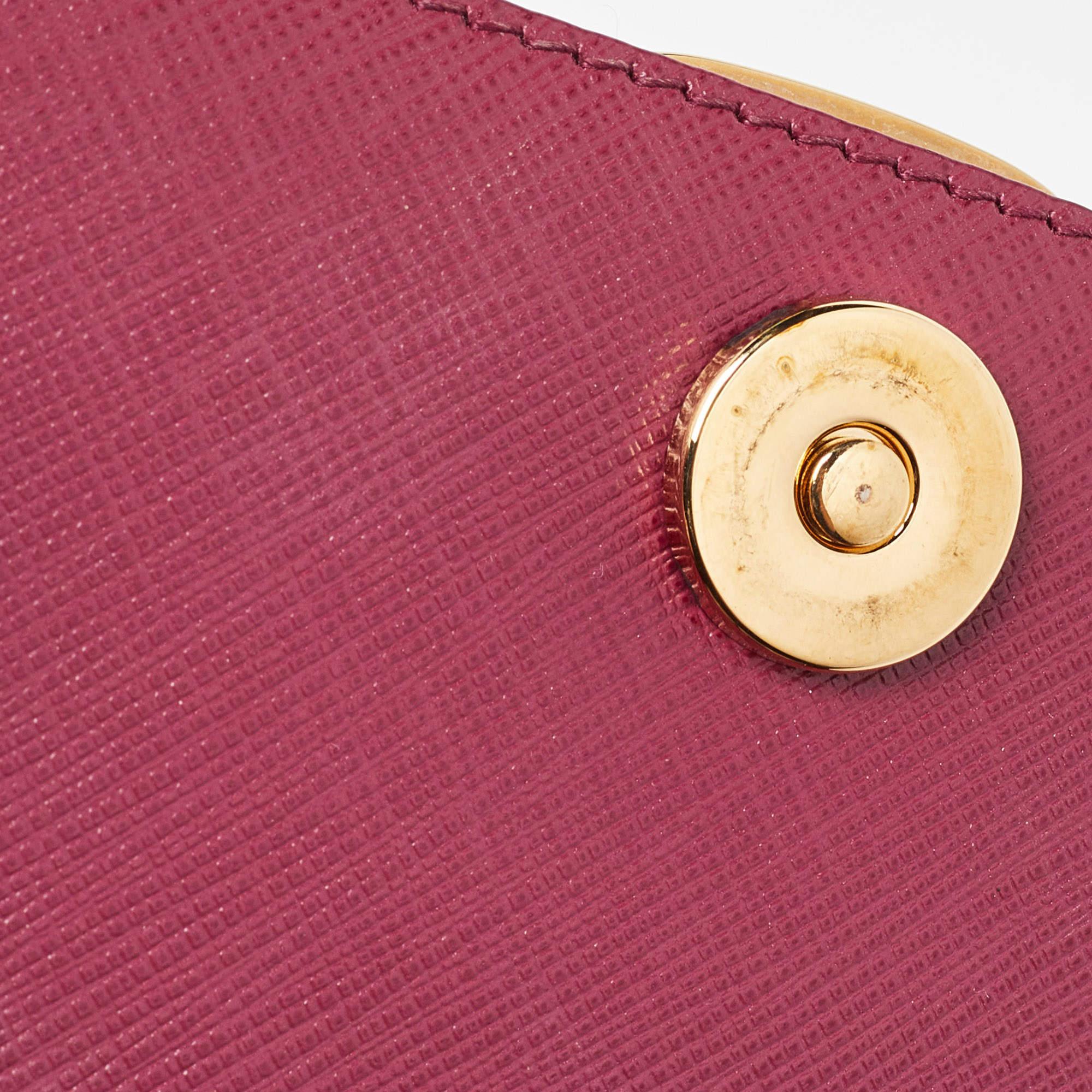 Salvatore Ferragamo Dark Pink Leather Vara Bow Chain Bag For Sale 3