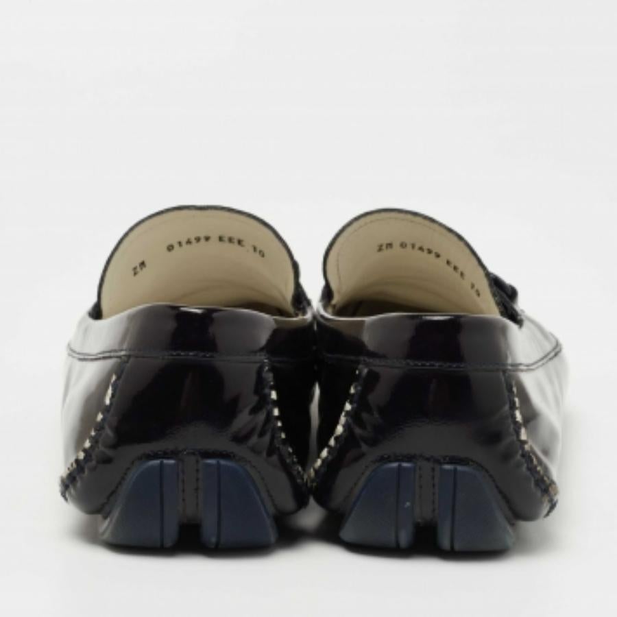 De los hombres Salvatore Ferragamo Mocasines Mason de charol morado oscuro Talla 44 en venta