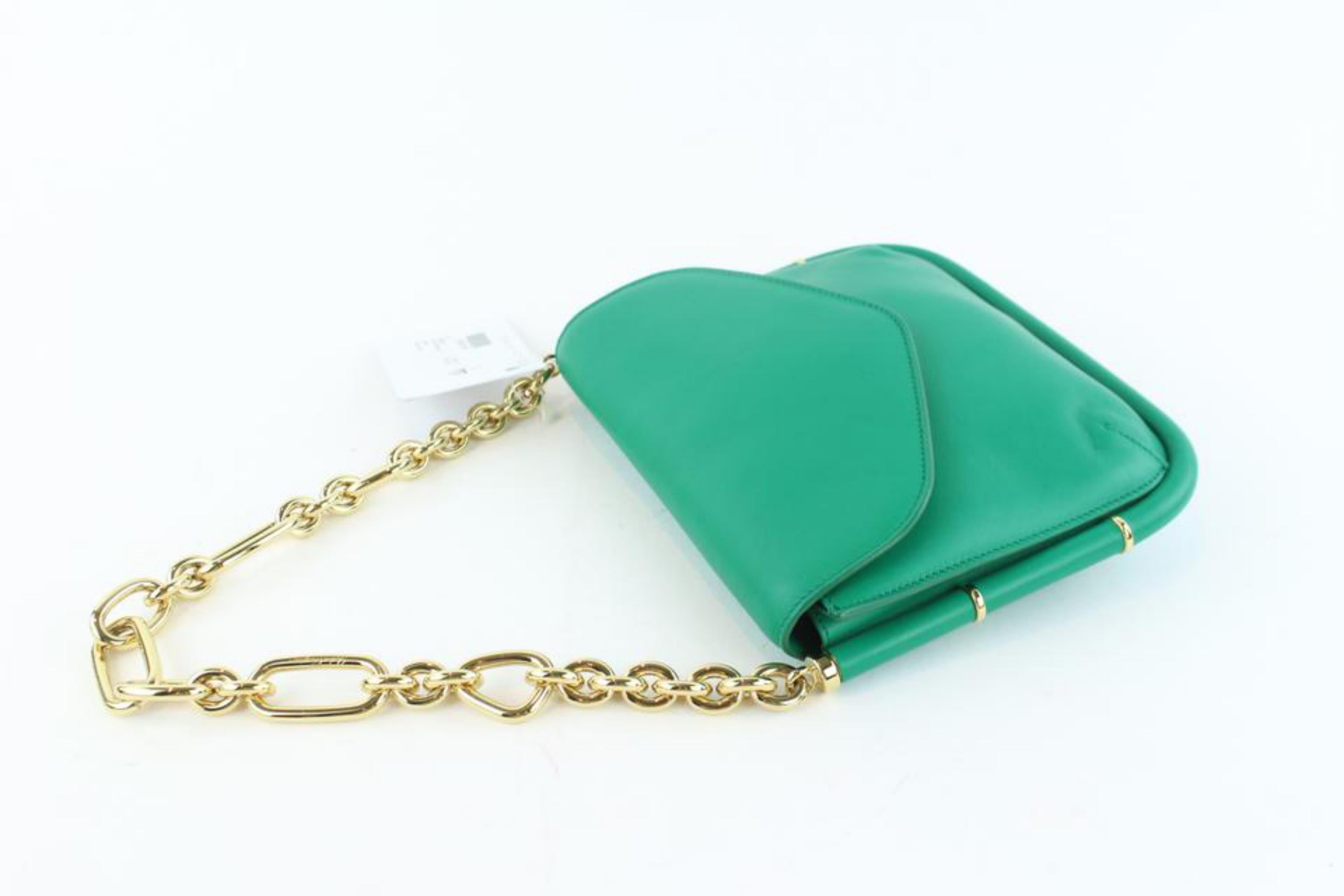 Salvatore Ferragamo Emerald Chain Flap 23mz1102 Green Leather Shoulder Bag For Sale 2
