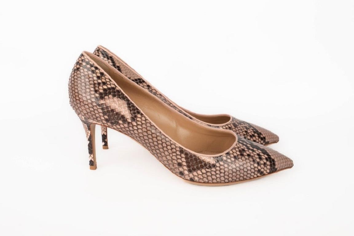 Salvatore Ferragamo Exotic Leather Stilettoes / Shoes In Good Condition For Sale In SAINT-OUEN-SUR-SEINE, FR