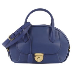 Salvatore Ferragamo Fiamma Sacoche en cuir moyen