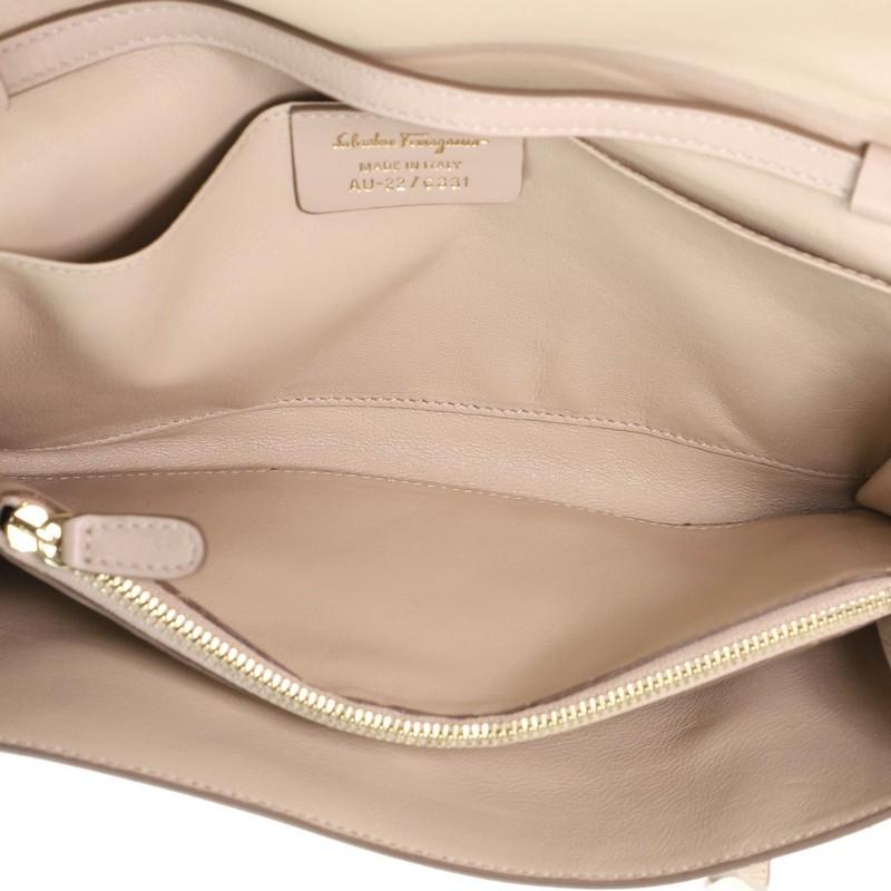 Women's or Men's Salvatore Ferragamo Fiamma Shoulder Bag Leather Small