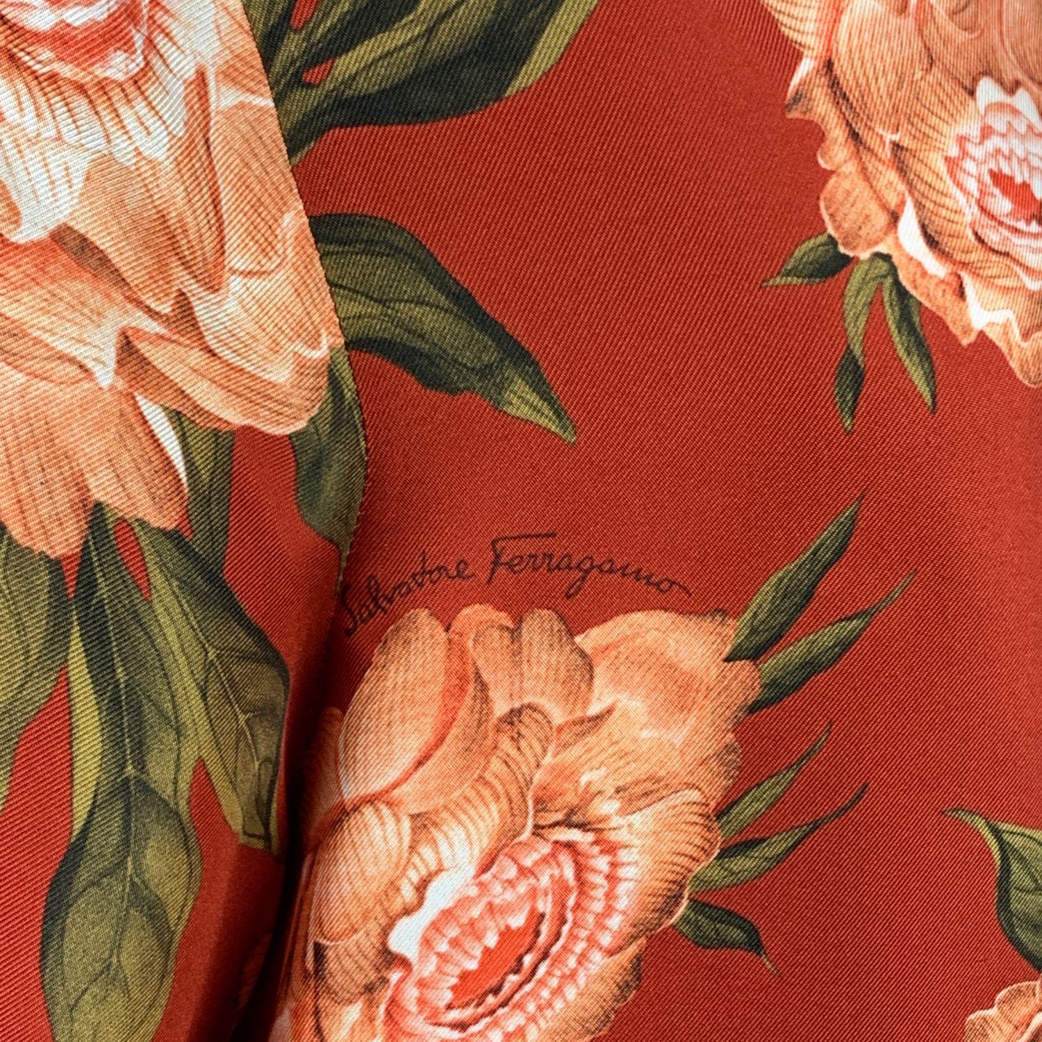 Salvatore Ferragamo Floral Silk and Cotton T-Shirt Dress Size 36 IT In New Condition In Rome, Rome