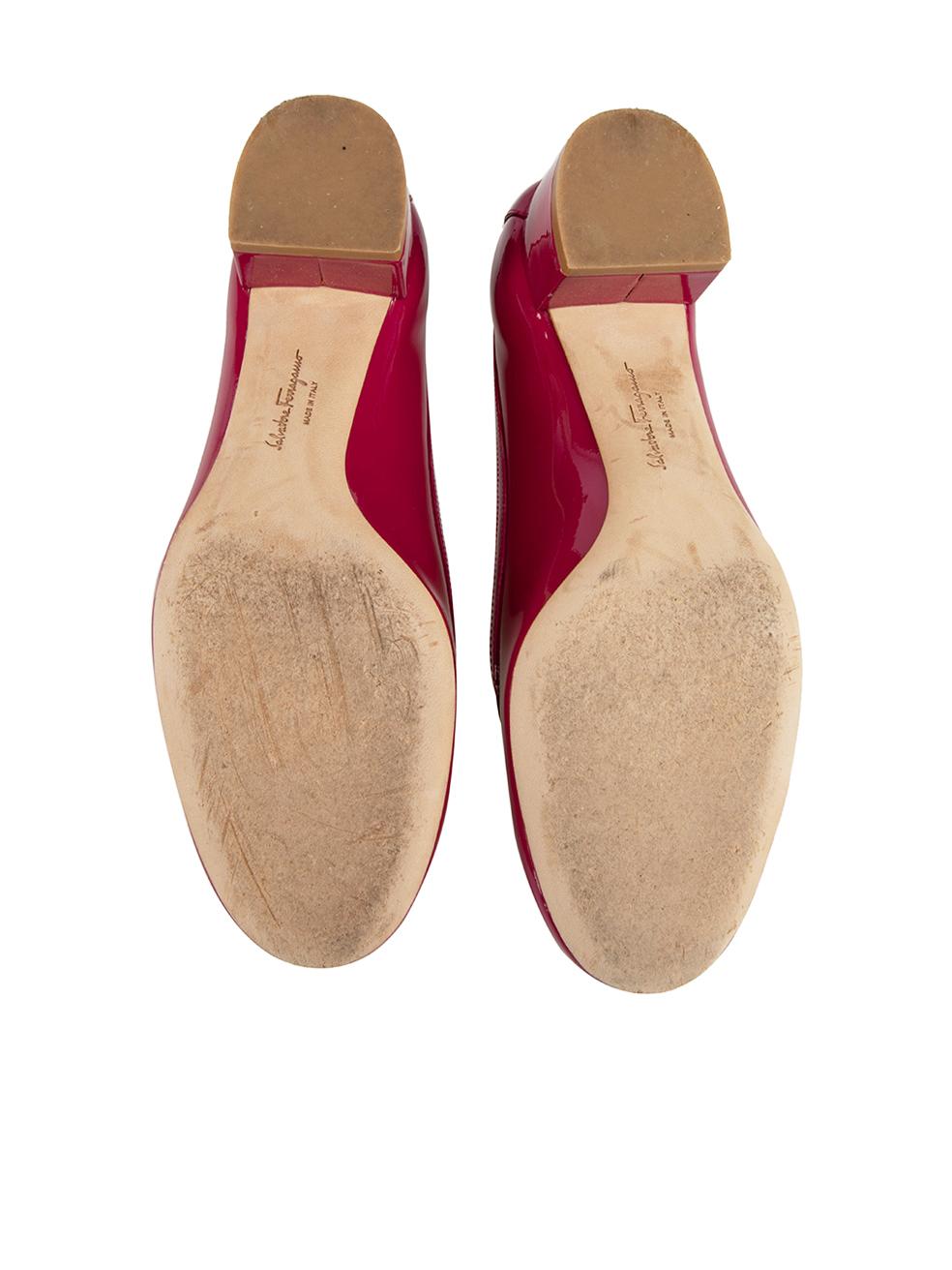 Women's Salvatore Ferragamo Fuchsia Patent Gancini Heels Size US 4.5 For Sale