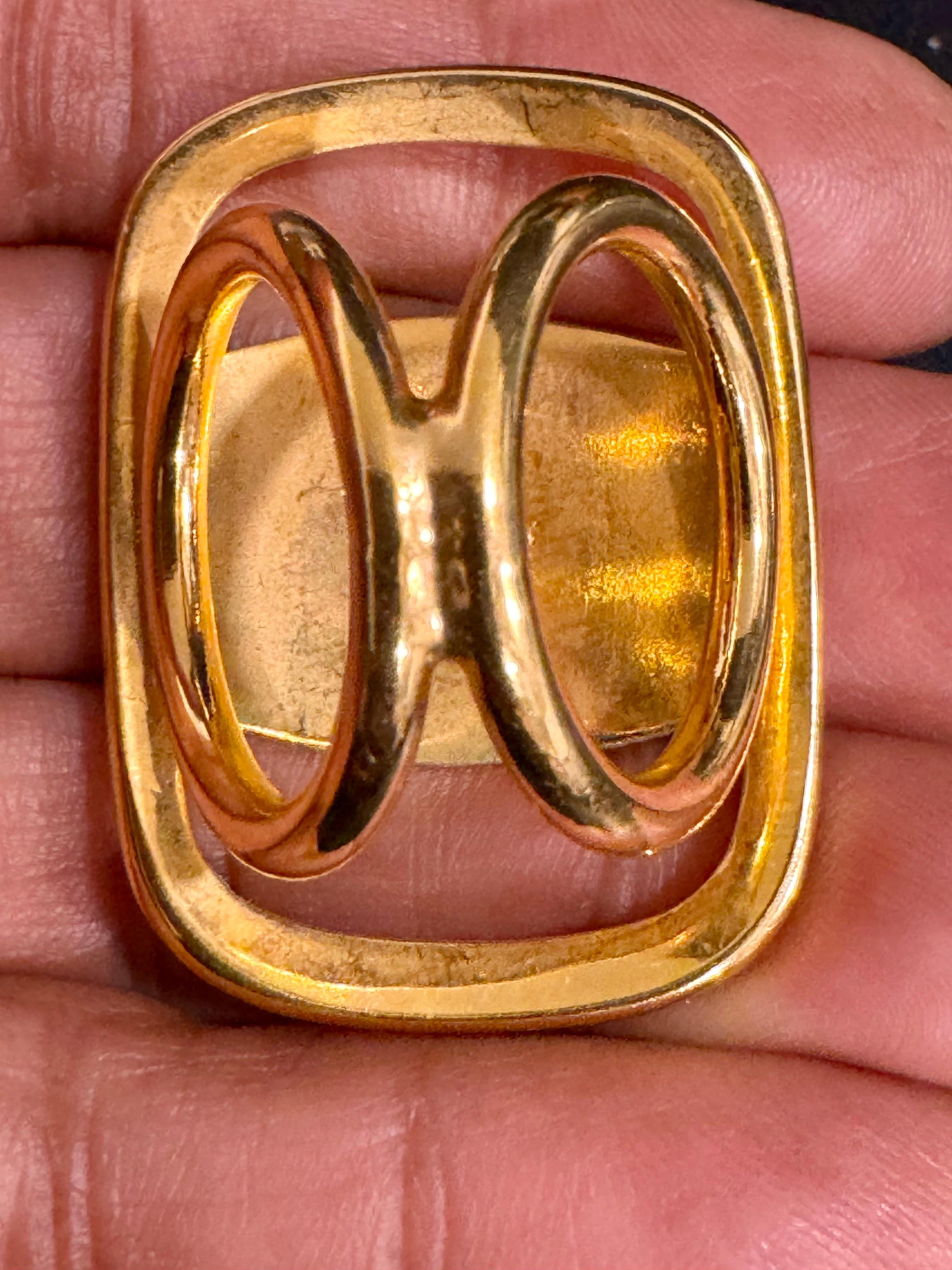 Salvatore Ferragamo  Ganchini scarf ring /Ring gold Tone, Medium Size For Sale 8