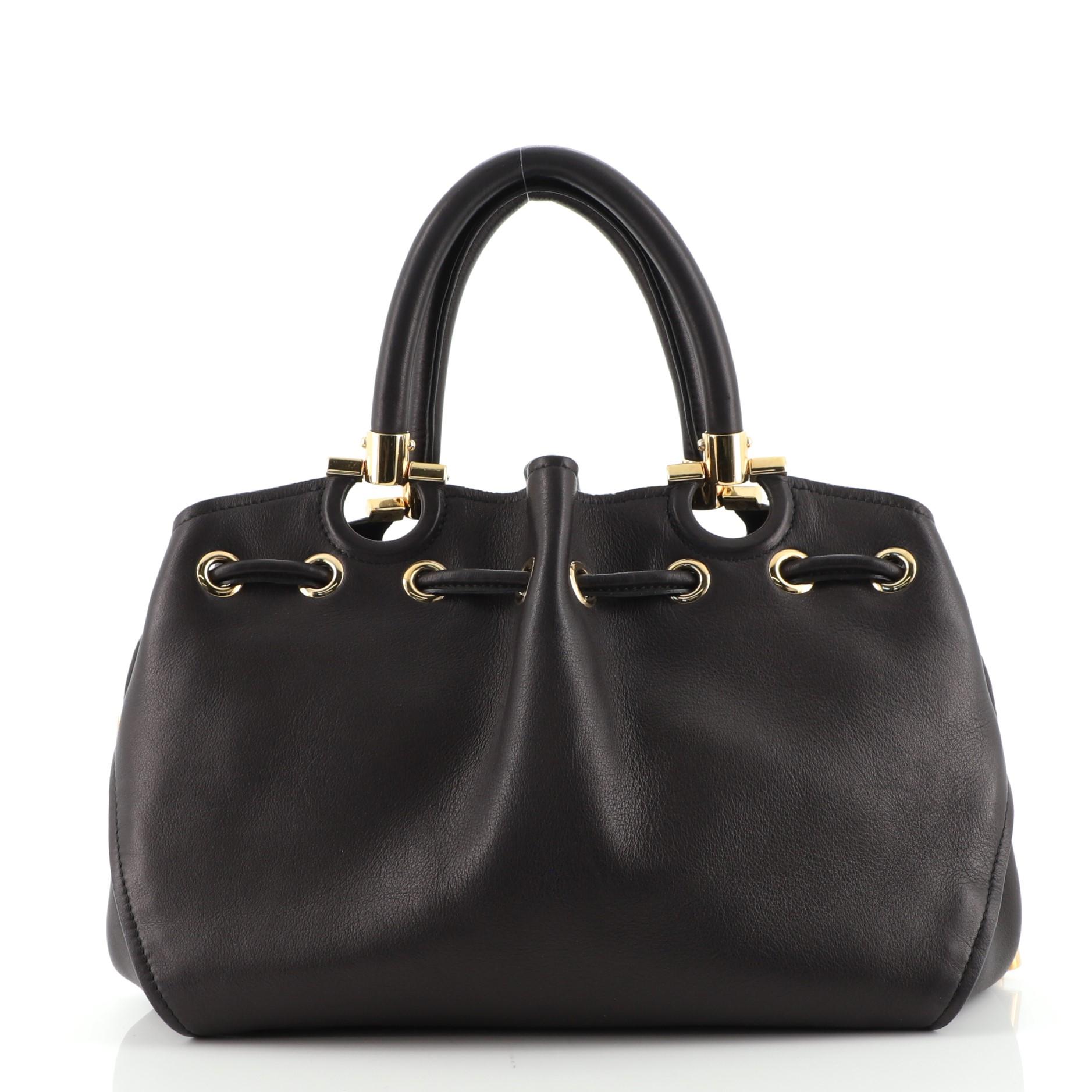 Salvatore Ferragamo Gancio Drawstring Tote Bag Pelle Media In condizioni buone a NY, NY