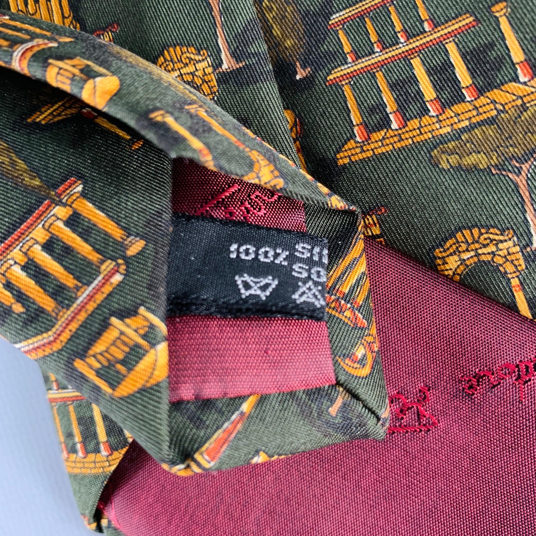 SALVATORE FERRAGAMO Gold Dark Green Greek Architecture Silk Tie In Excellent Condition In San Francisco, CA