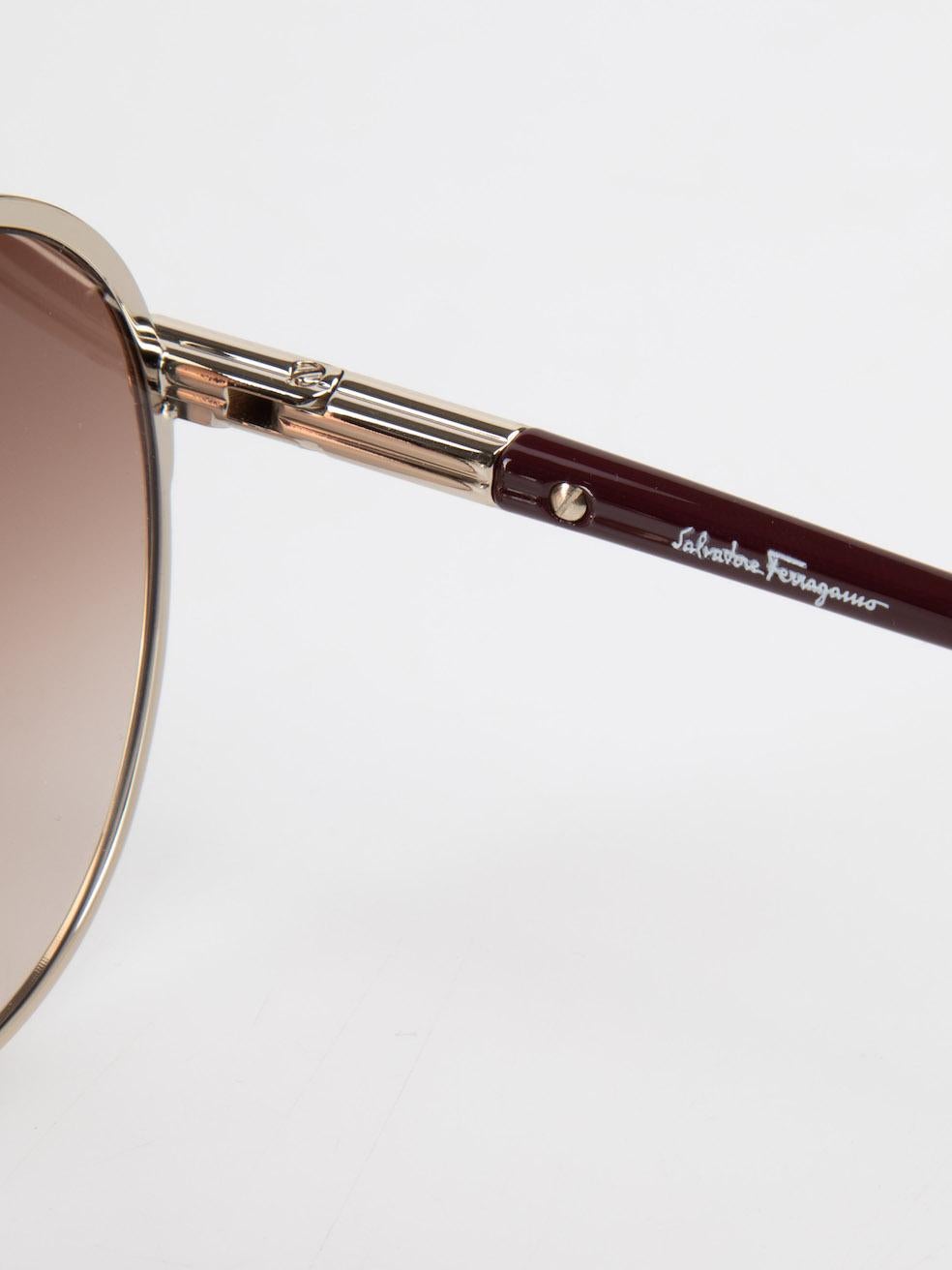 Salvatore Ferragamo Gafas de sol graduadas con montura dorada 1