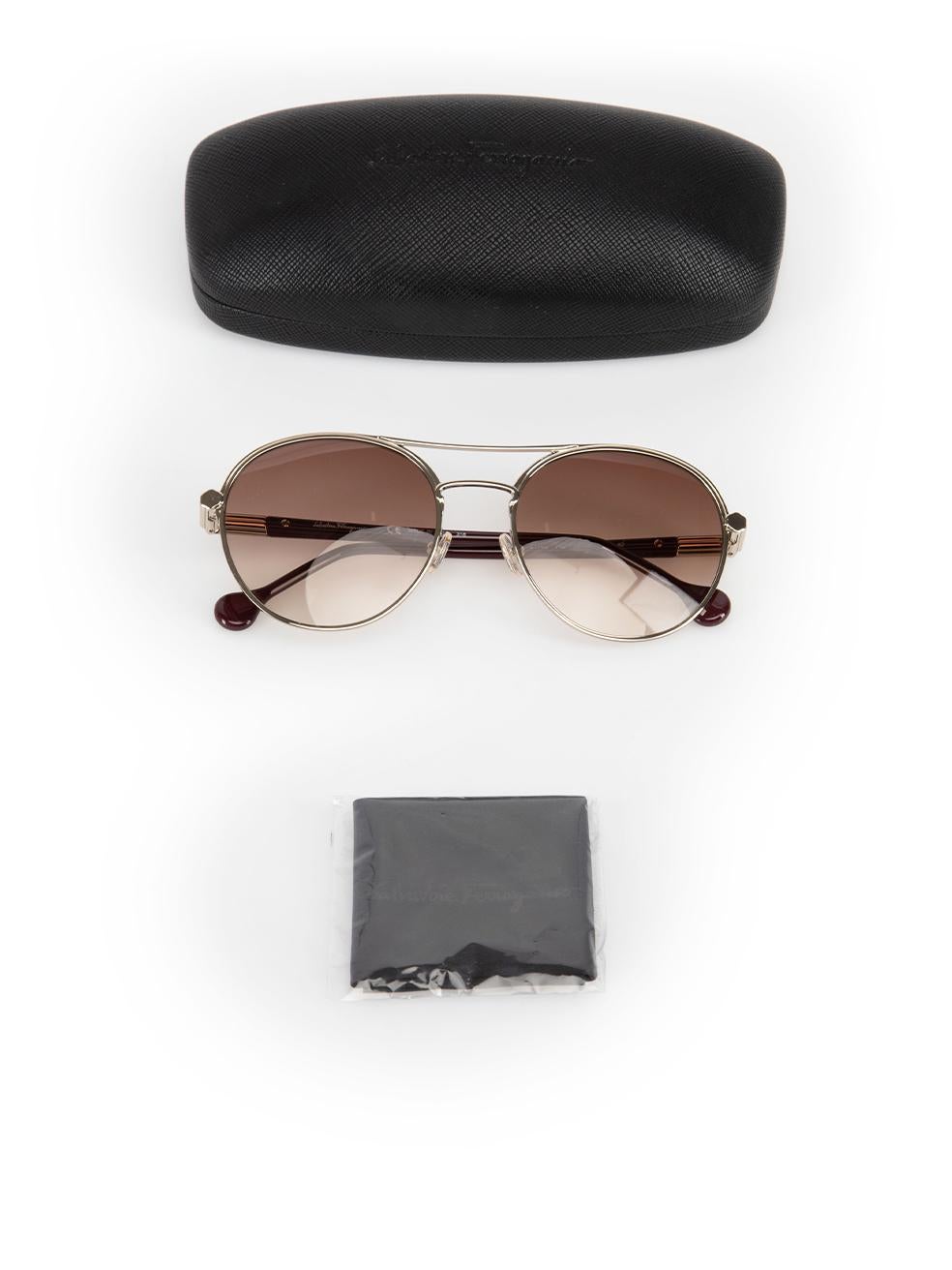 Salvatore Ferragamo Gafas de sol graduadas con montura dorada 3