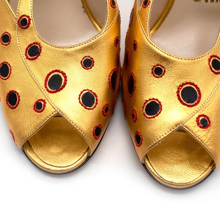 Women's or Men's Salvatore Ferragamo Gold Leather Dotted Limited Edition 1930's Shoes Size EU 38 For Sale