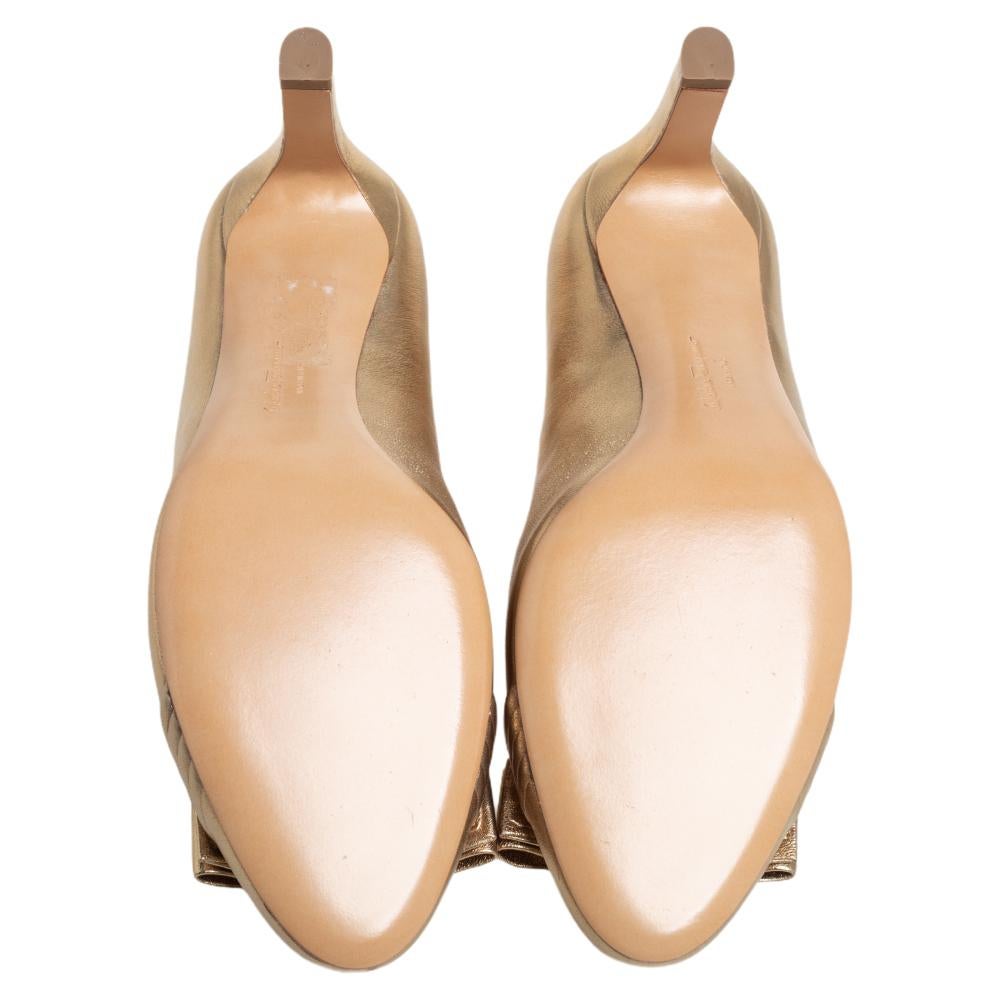 Women's Salvatore Ferragamo Gold Leather Lux Pumps Size 36.5