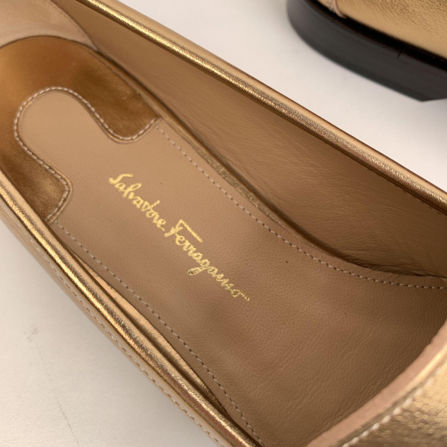Brown Salvatore Ferragamo Gold Leather Rolo Loafers Moccassins Size US 7C EU 37.5C