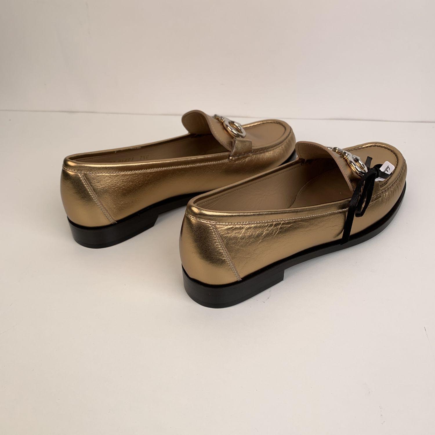 Salvatore Ferragamo Gold Leather Rolo Loafers Moccassins Size US 7C EU 37.5C In New Condition In Rome, Rome