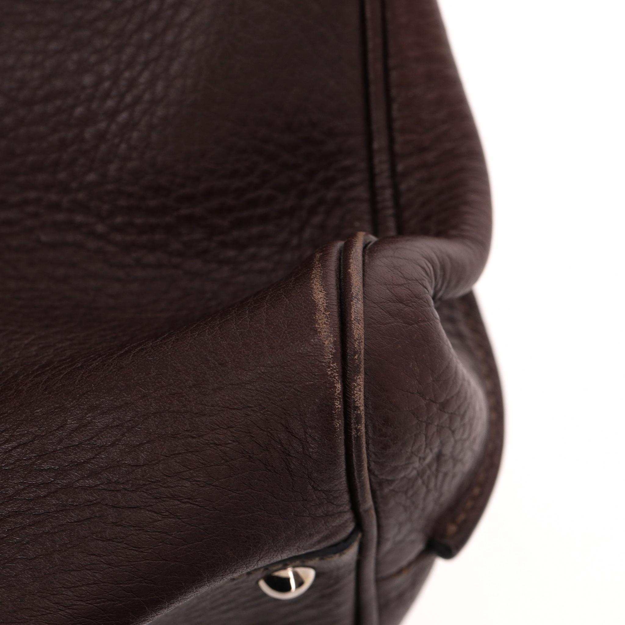 Salvatore Ferragamo - Sac à bandoulière en cuir grainé avec cordon de serrage en vente 3