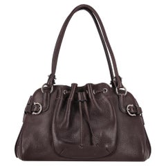 Salvatore Ferragamo Umhängetasche aus genarbtem Leder mit Kordelzug