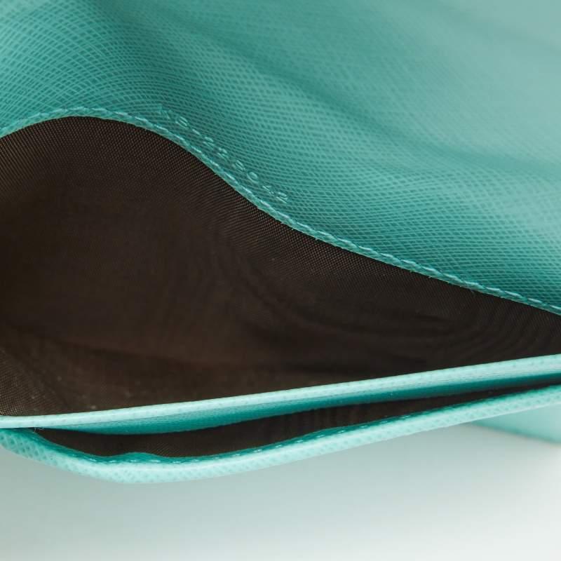 Salvatore Ferragamo Green Leather Passport Holder For Sale 3