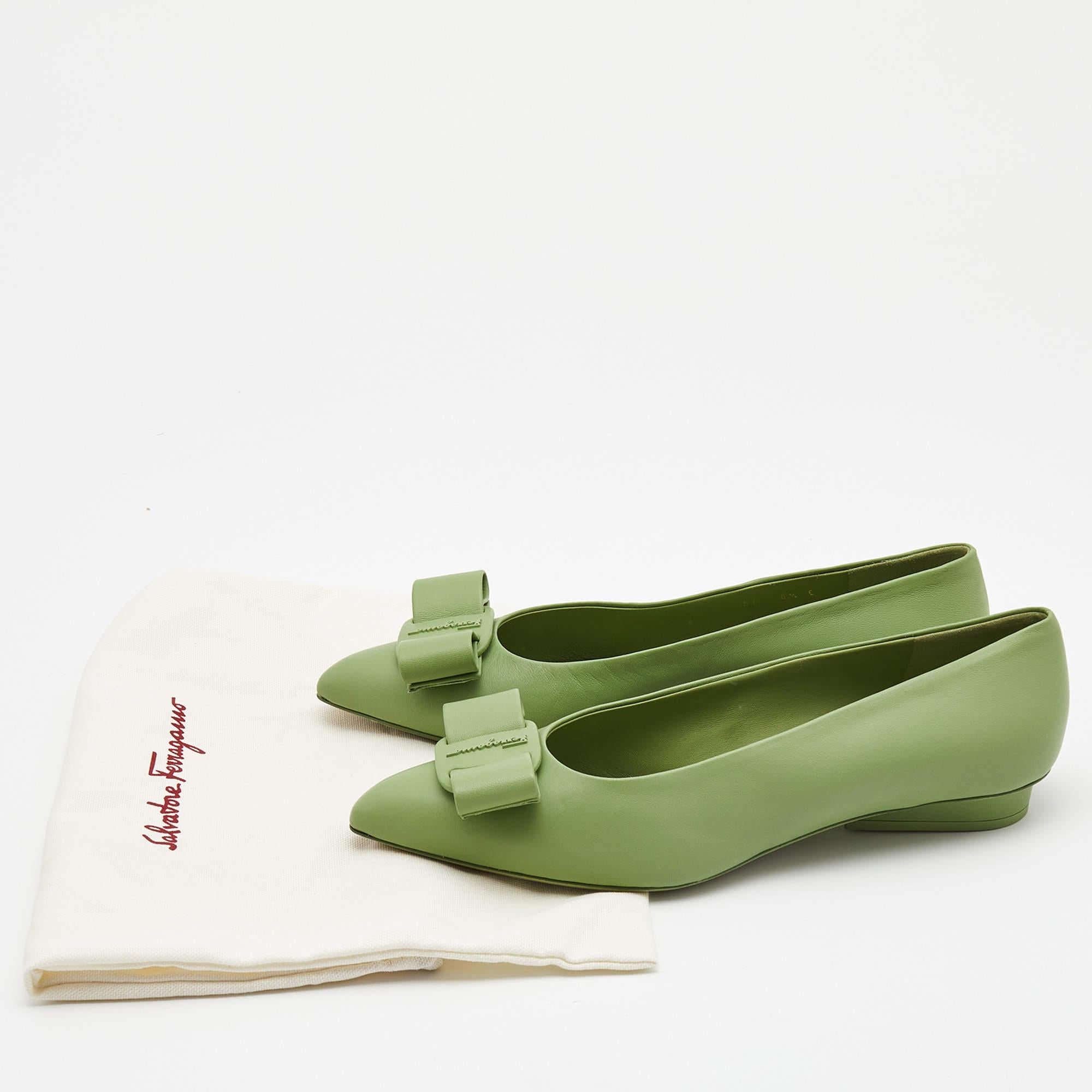 Salvatore Ferragamo Green Leather Viva Bow Ballet Flats Size 39 5