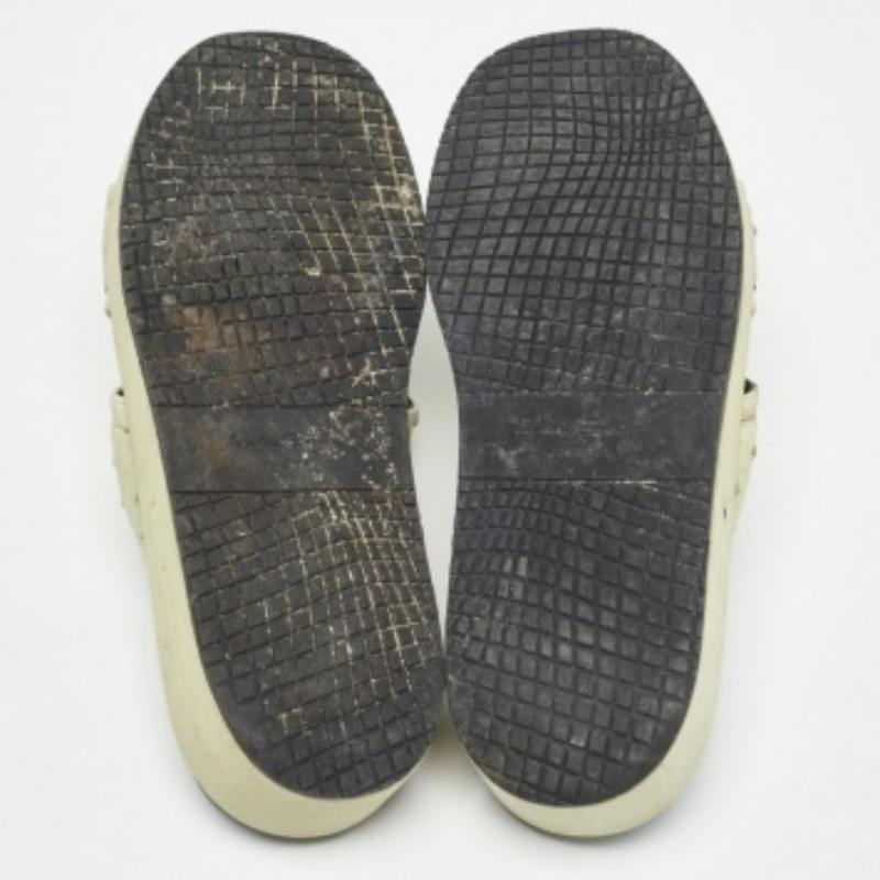 Salvatore Ferragamo Grün Straußenleder Lufti Flache Rutschen Größe 43 im Angebot 2