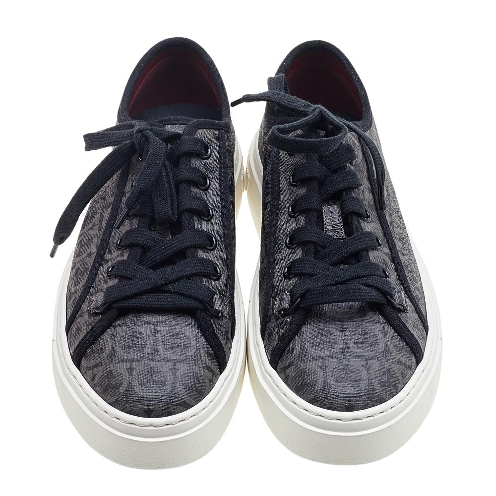 Salvatore Ferragamo Grey/Black Gancini Coated Canvas Anson Sneakers Size 41.5 In New Condition In Dubai, Al Qouz 2