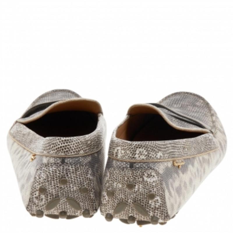 Salvatore Ferragamo Mocasines de piel gris tamaño 41,5 Gris en venta