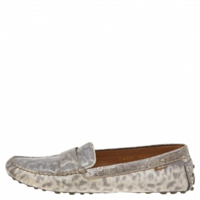 Salvatore Ferragamo Mocasines de piel gris tamaño 41,5 en venta 1