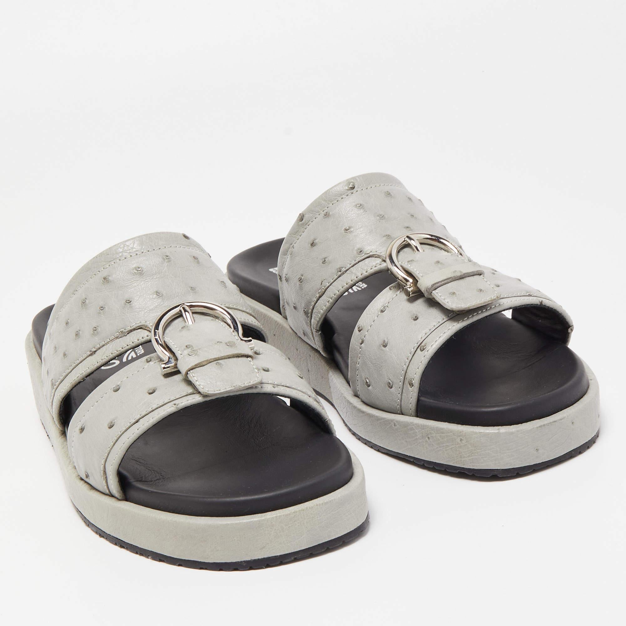 Men's Salvatore Ferragamo Grey Ostrich Leather Lufti Buckle Detail Slide Sandals 