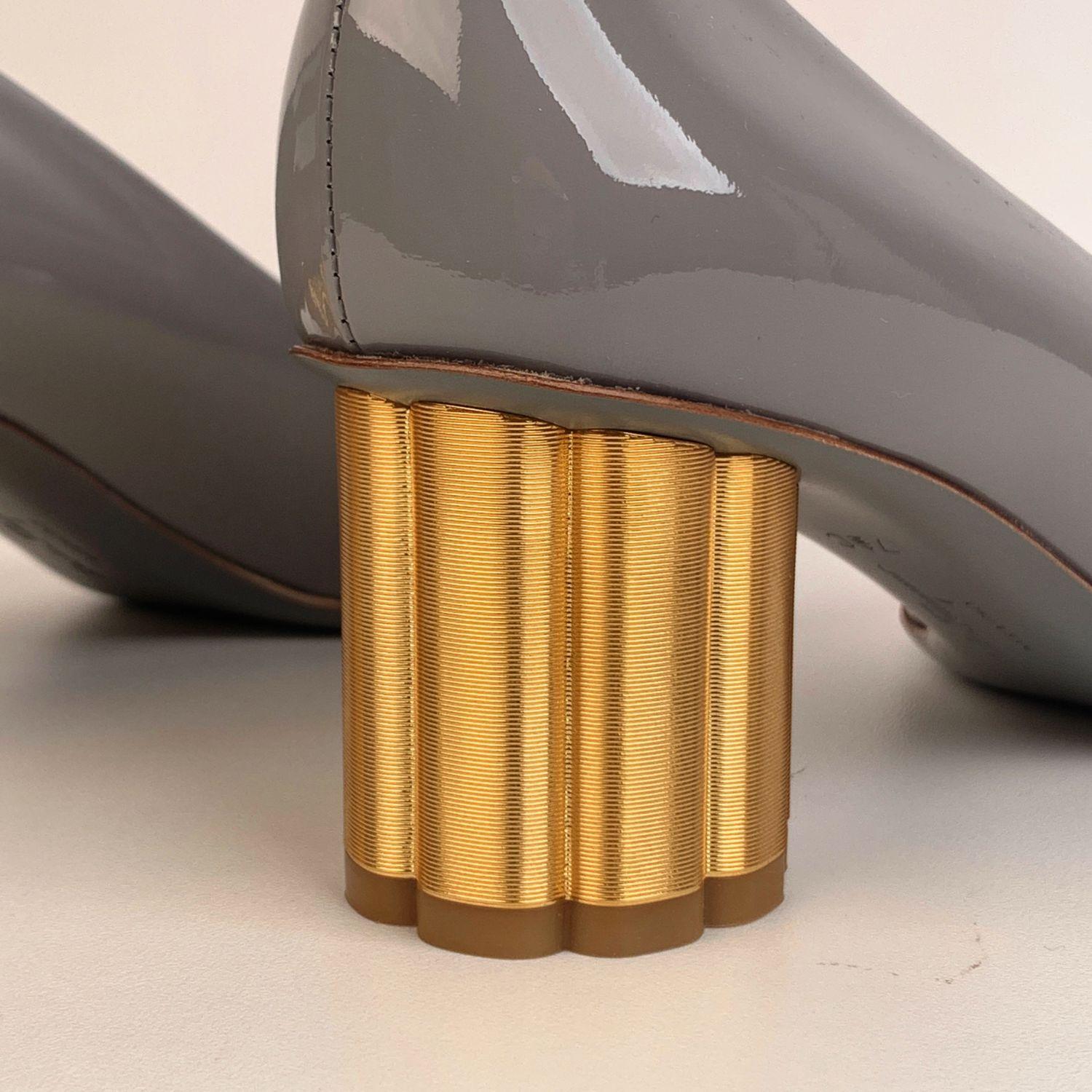 Salvatore Ferragamo Grey Patent Leather Lucca 55 Heels US 7C EU 37.5 In New Condition In Rome, Rome