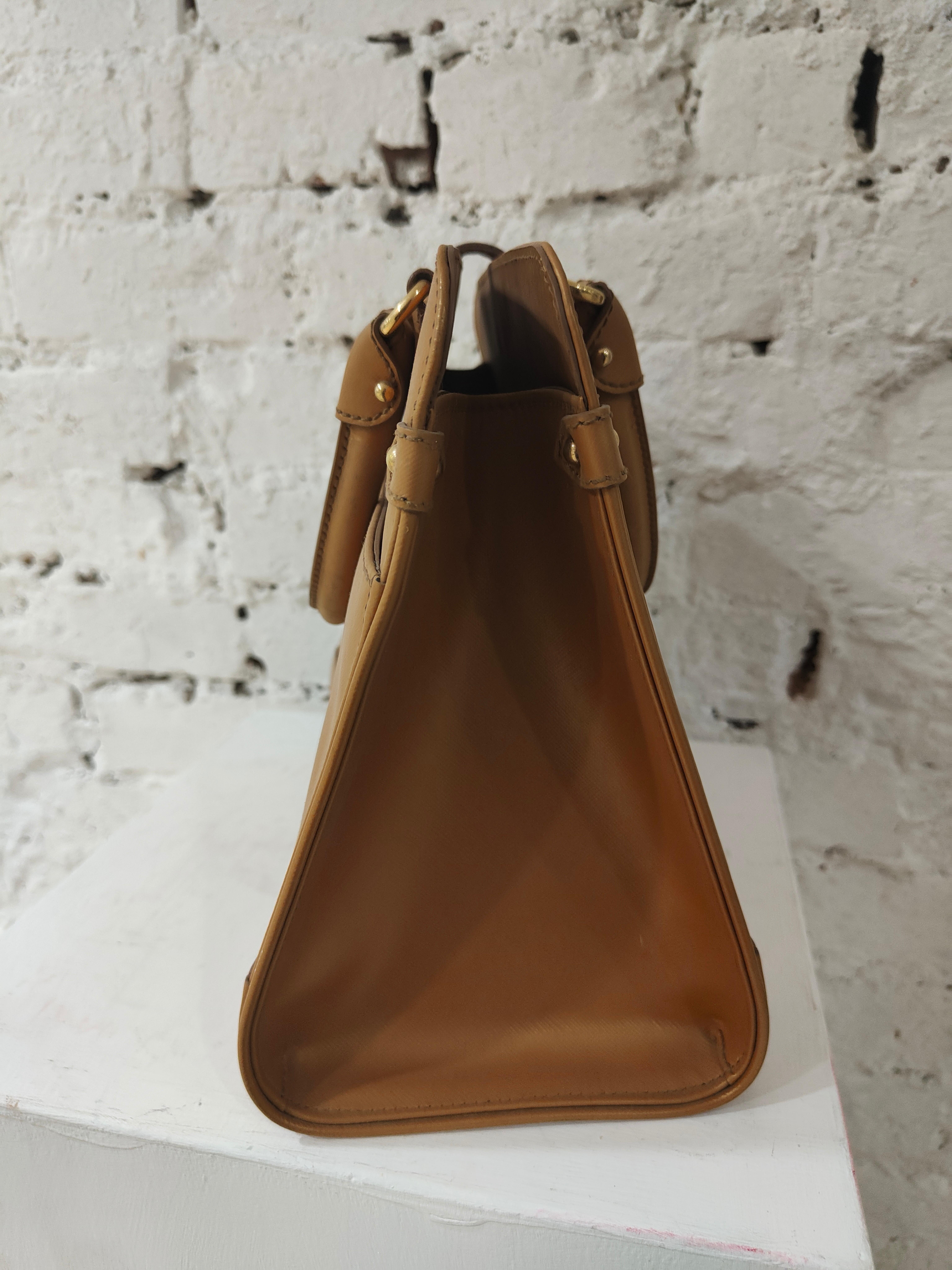 Salvatore Ferragamo handle bag For Sale 1