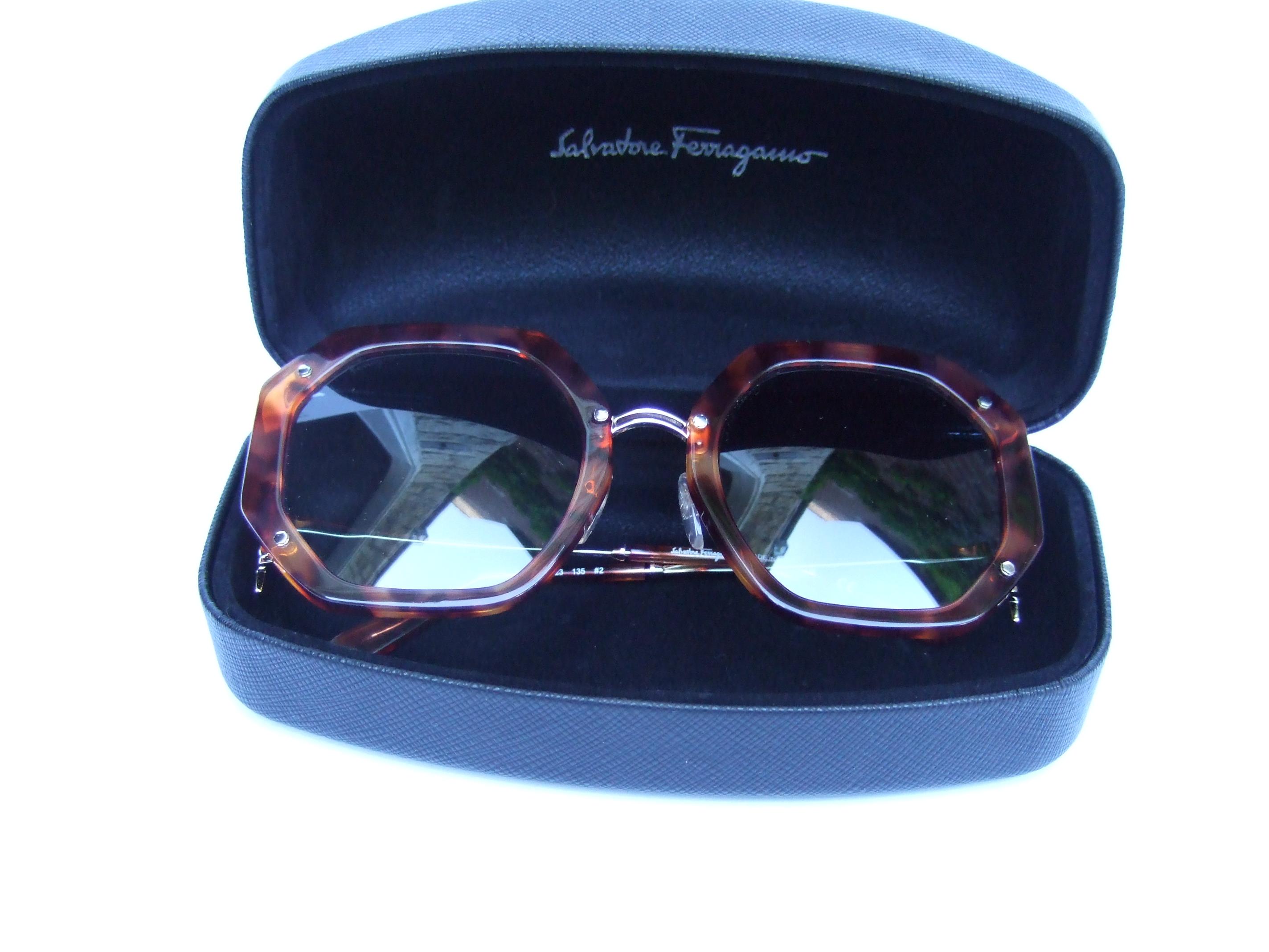 Salvatore Ferragamo Italian Women's Tortoise Shell Sunglasses in Box c 21st c  For Sale 6
