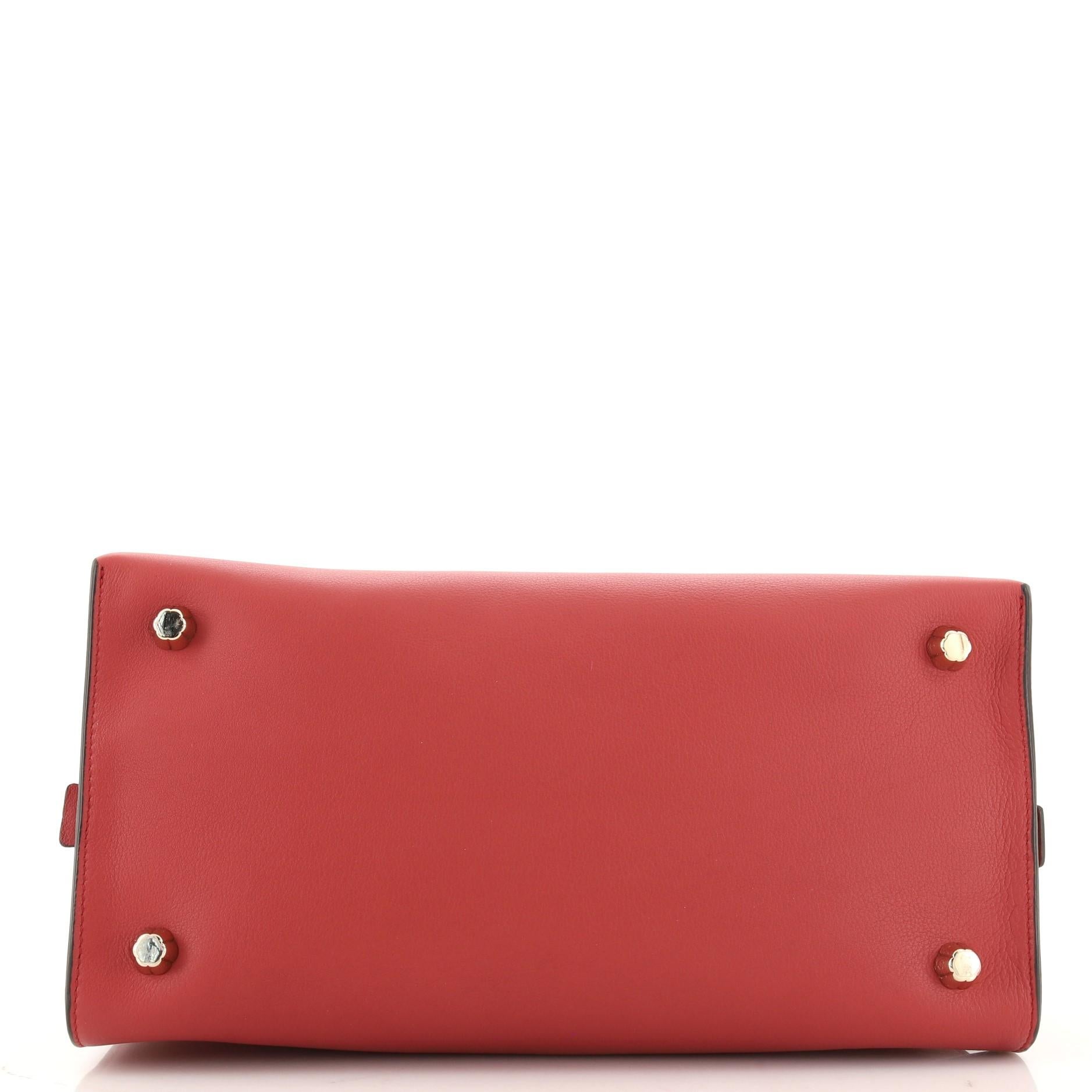 Salvatore ferragamo jet set on sale