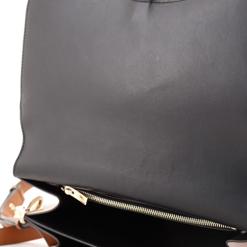 Salvatore Ferragamo Joanne Shoulder Bag Leather Large In Good Condition In NY, NY
