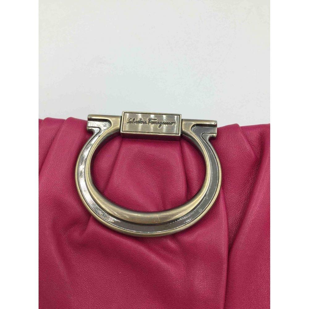 Brown Salvatore Ferragamo Leather Clutch Bag in Pink
