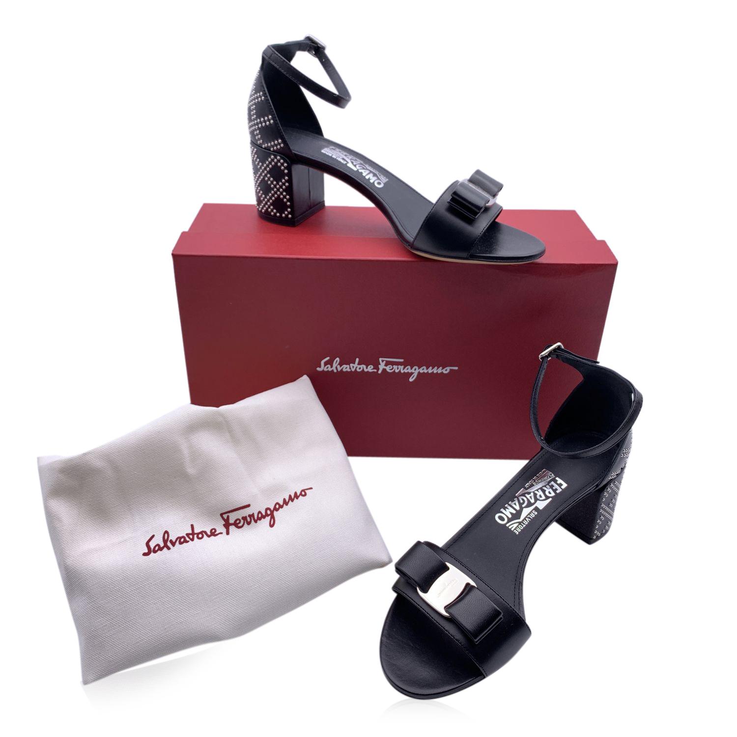 Salvatore Ferragamo Leather Gavina Qs Heeled Sandals US 7C EU 37.5 In New Condition In Rome, Rome