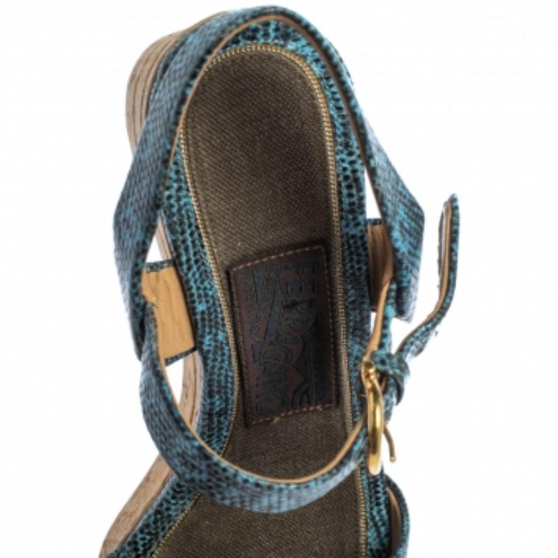 Salvatore Ferragamo Lizard Embossed Leather Madea Cork Wedge Sandals Size 35.5 For Sale 2