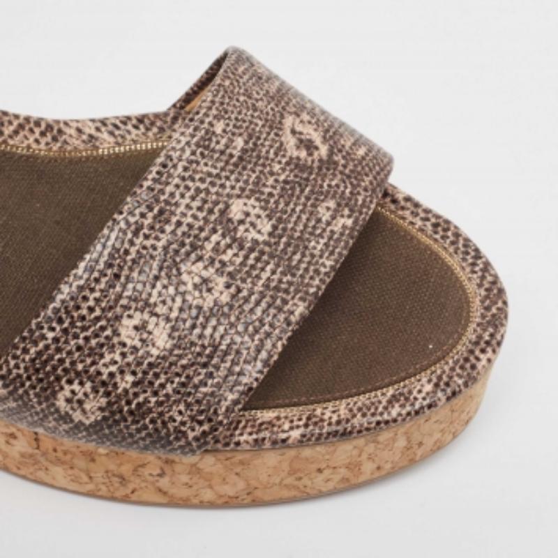Salvatore Ferragamo Eidechse geprägte Leder Madea Kork Keil Sandalen Größe 40 im Angebot 2