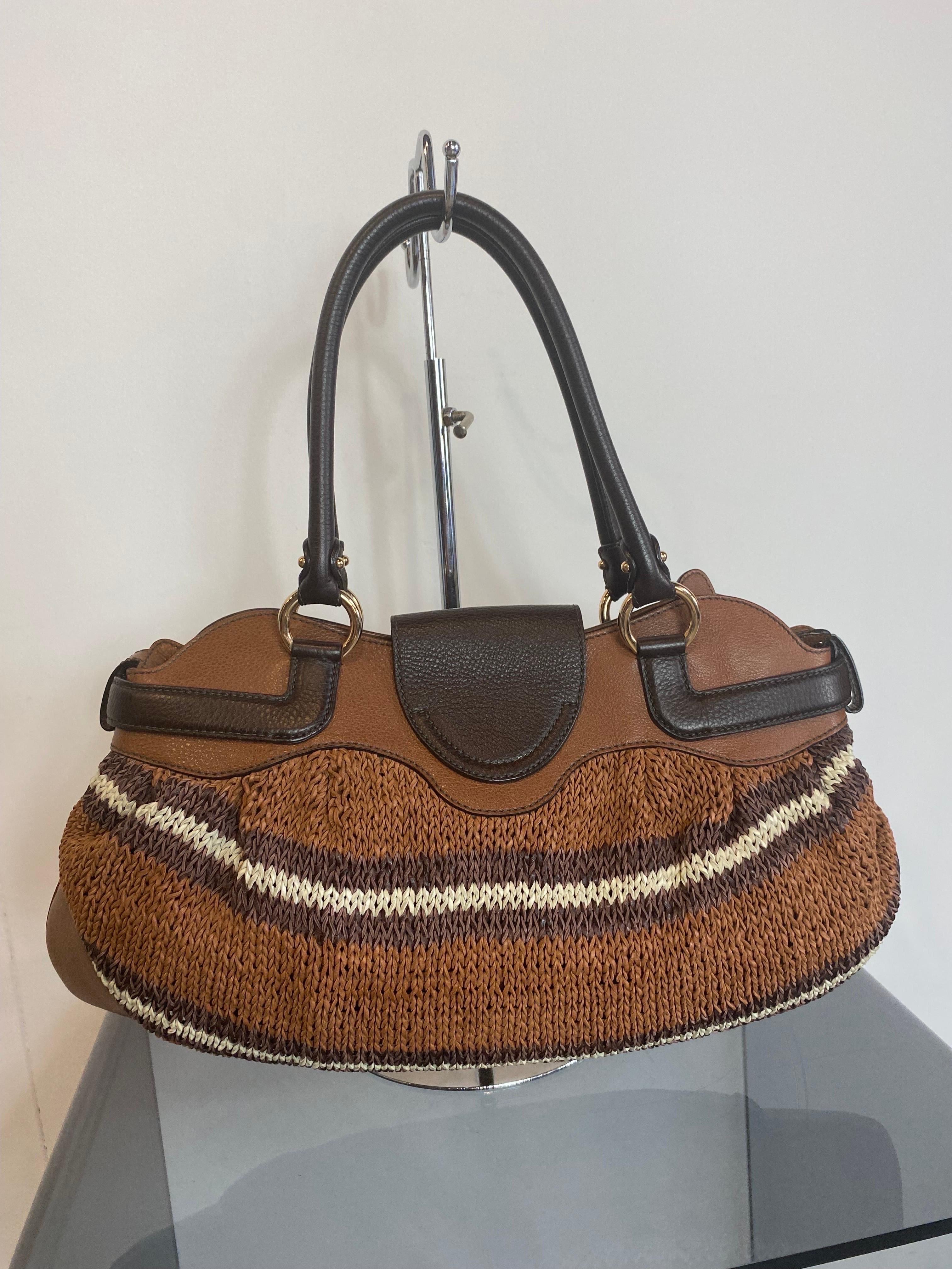 Women's or Men's Salvatore Ferragamo Marina shoulder crochet bag
