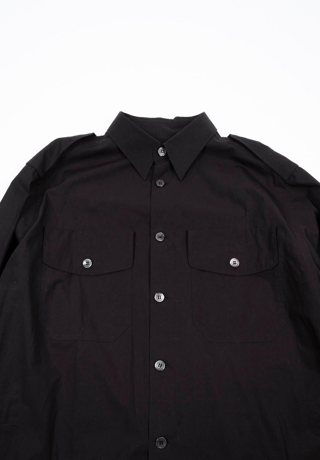 Check my other listings. Have many more designer clothes for sale. Open to any offers.
Item for sale is 100% genuine Salvatore Ferragamo safari style men oversized thin Jacket/Shirt, S1296, PE2
Color: black
(An actual color may a bit vary due to