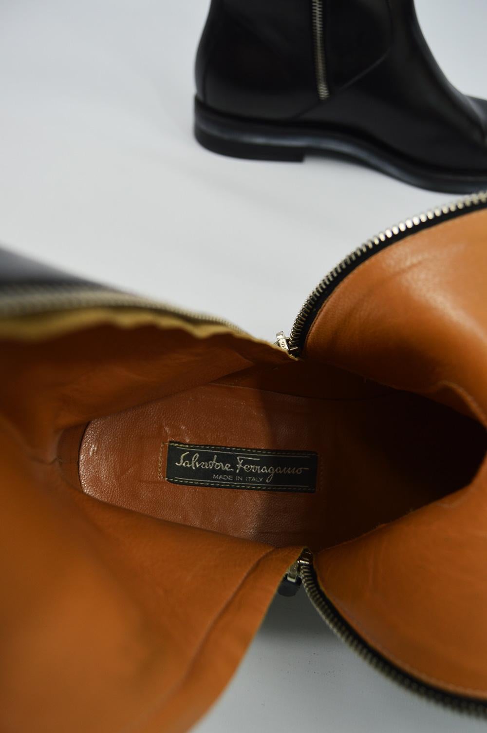 Salvatore Ferragamo Men's Vintage Minimalist Black Leather Double Zipper Boots For Sale 5