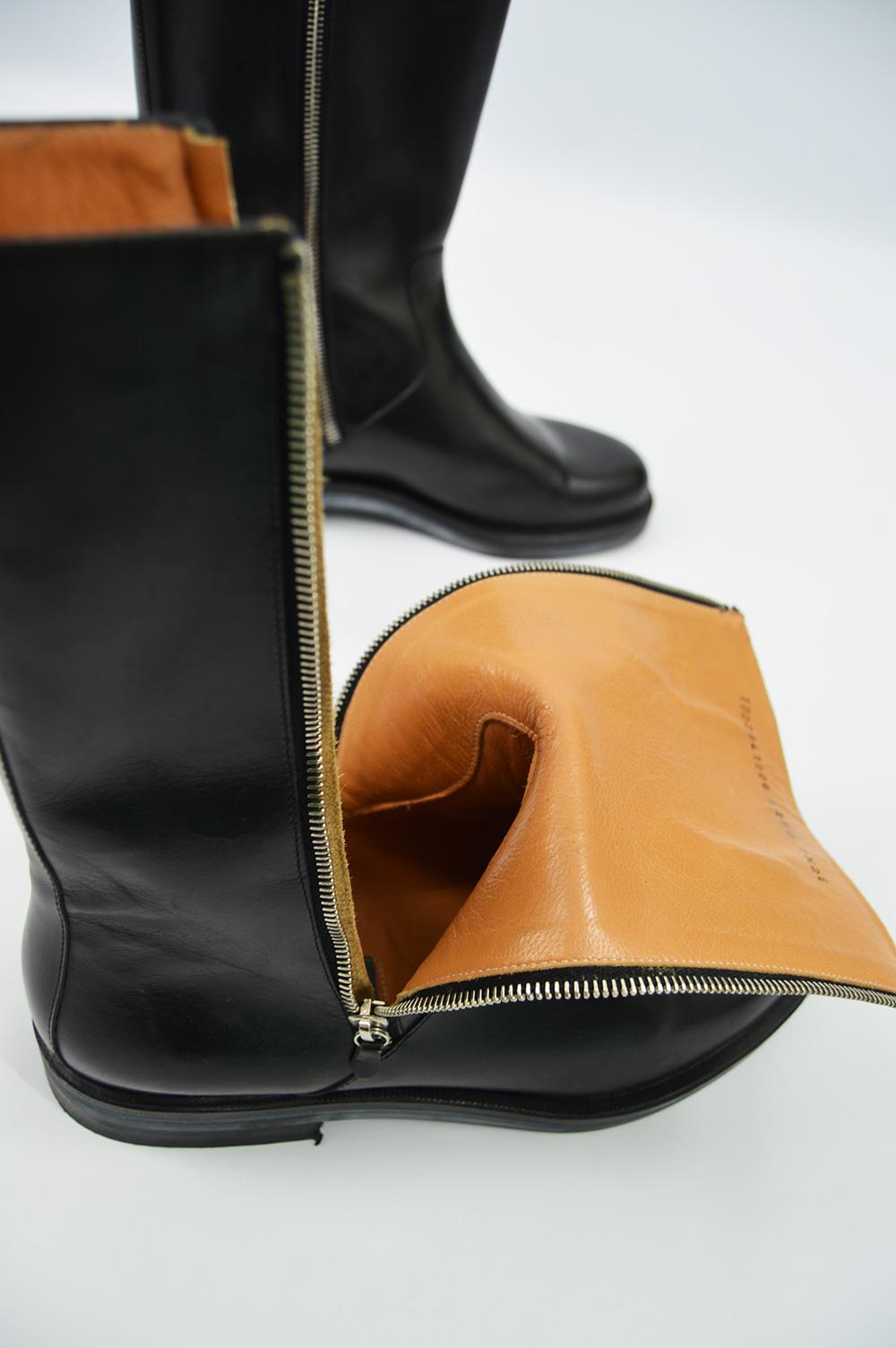 Salvatore Ferragamo Men's Vintage Minimalist Black Leather Double Zipper Boots For Sale 3