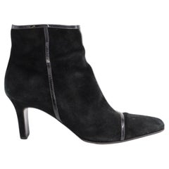 Bottines à talon moyen Salvatore Ferragamo en daim noir