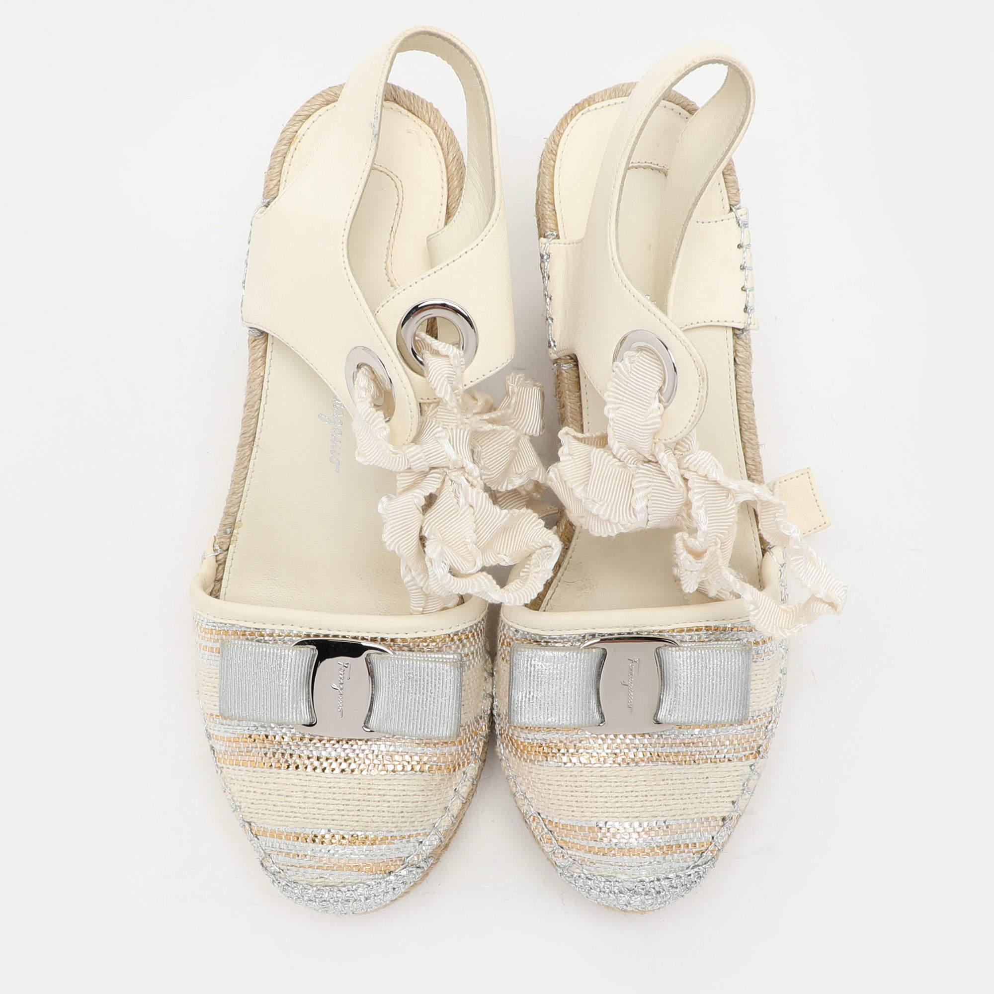 Beige Salvatore Ferragamo Multicolor Fabric Leather Wedge Espadrille Sandals Size 37 For Sale
