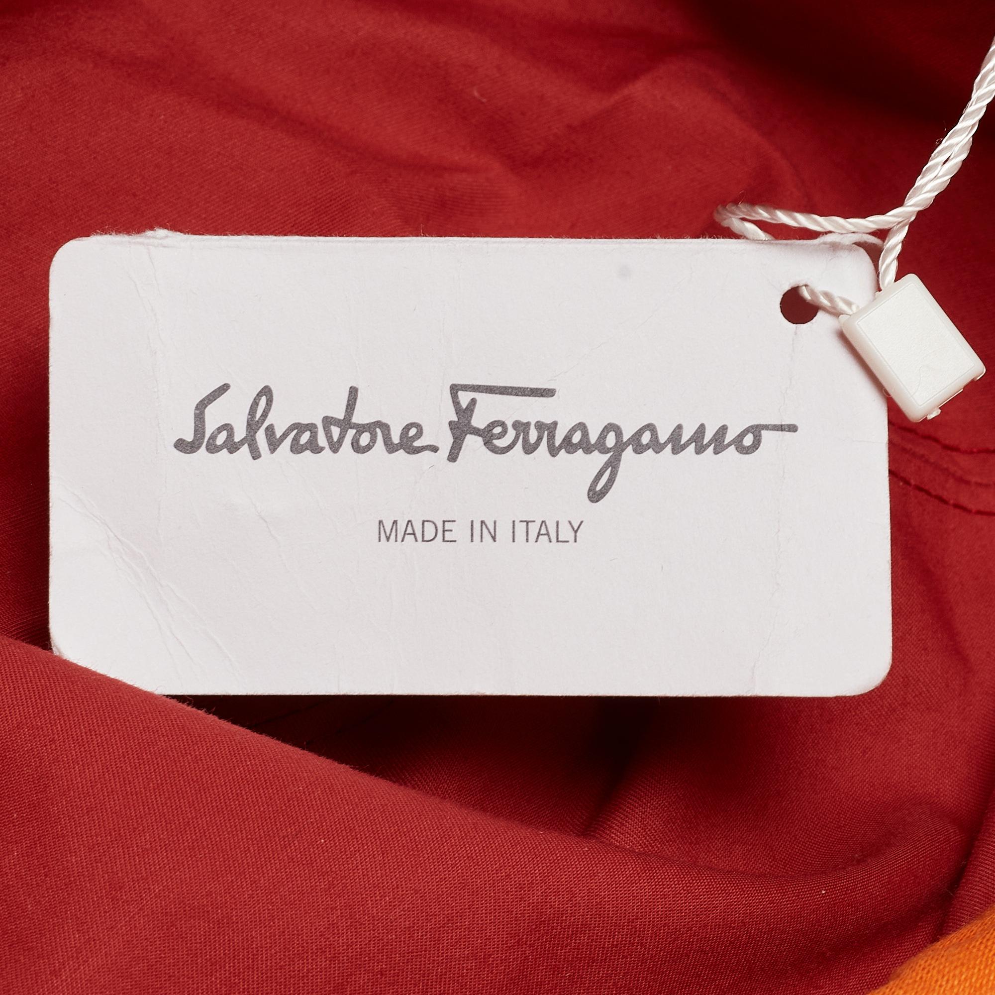 Salvatore Ferragamo Mehrfarbiger Eimerhut aus Baumwolle mit Blumendruck Größe 58 im Zustand „Gut“ im Angebot in Dubai, Al Qouz 2